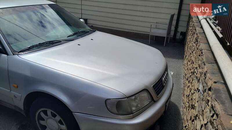 Седан Audi A6 1994 в Киеве