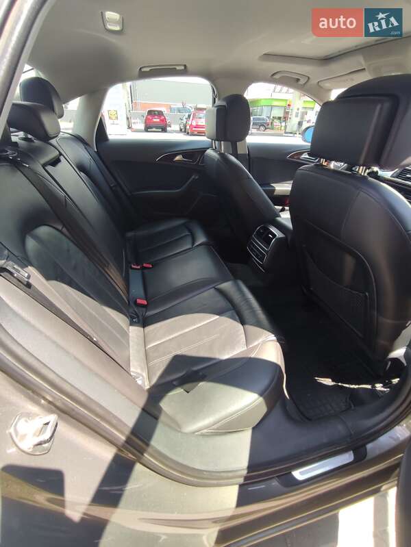 Седан Audi A6 2011 в Вишневом фото 6 Седан Audi A6 2011 в Вишневом
