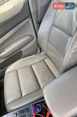 Седан Audi A6 2004 в 