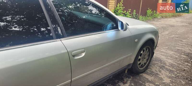 Универсал Audi A6 2001 в Киеве