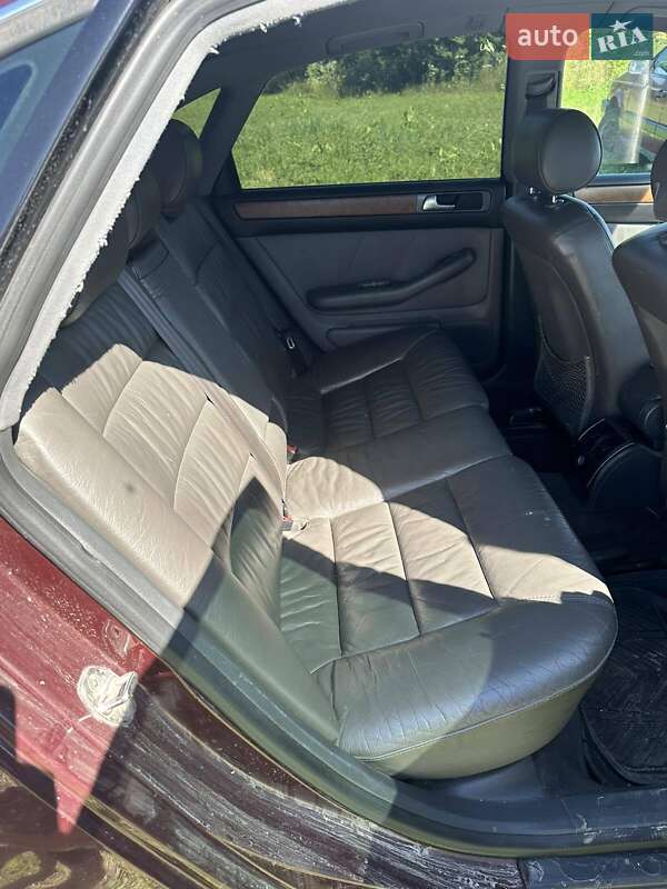 Седан Audi A6 1997 в Городке