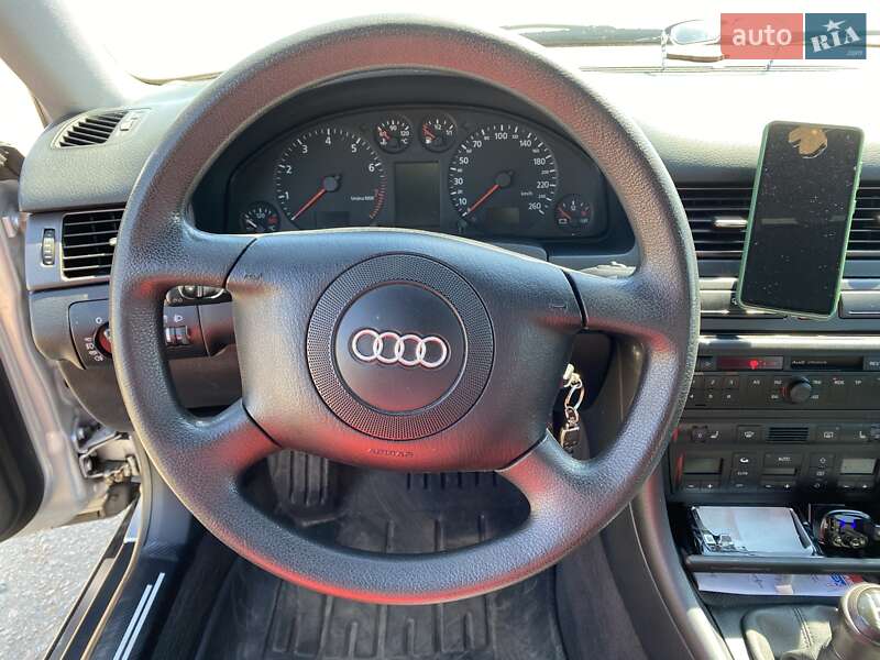 Седан Audi A6 2000 в Одессе