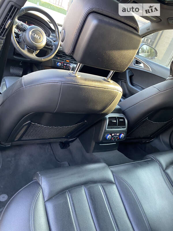 Седан Audi A6 2012 в Иршаве