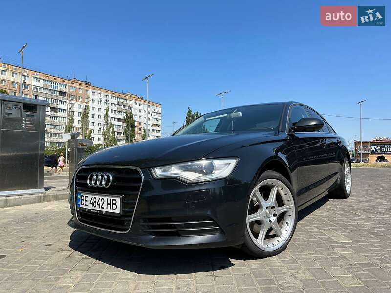 Седан Audi A6 2012 в 