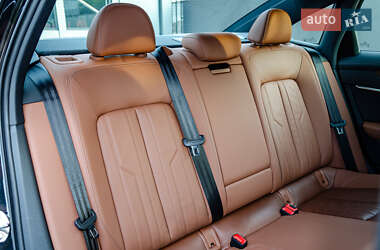 Седан Audi A6 2021 в 
