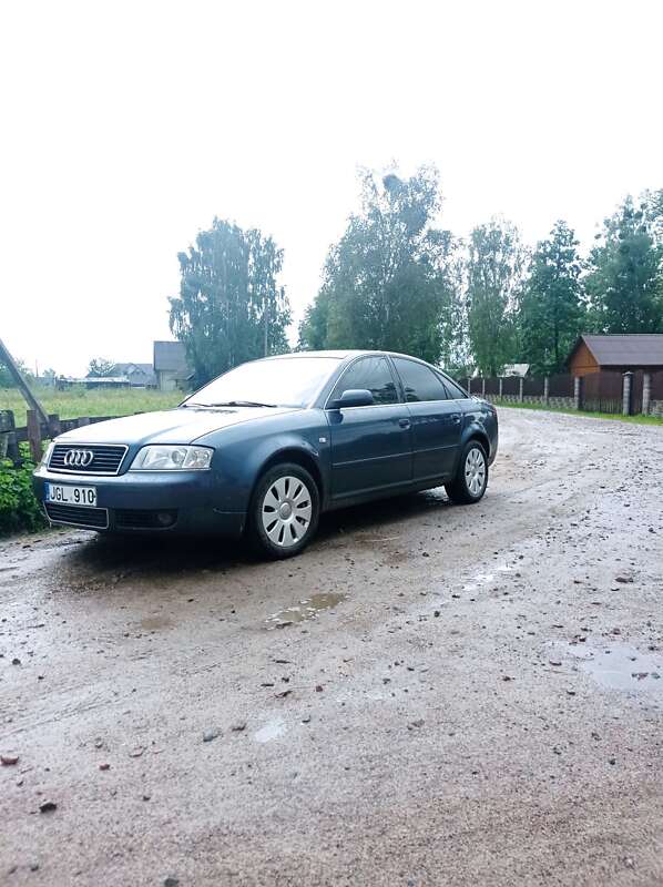 Седан Audi A6 2002 в Дроздыни