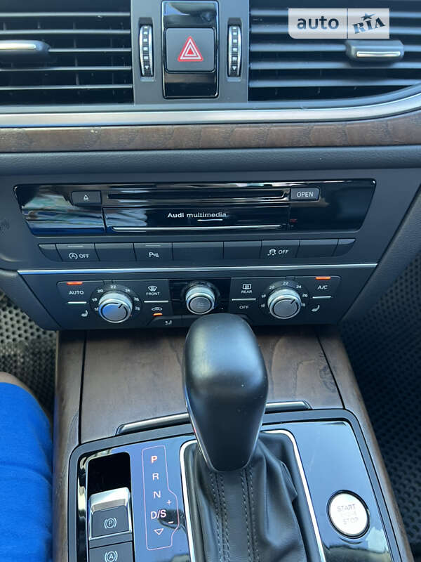 Седан Audi A6 2015 в Киеве