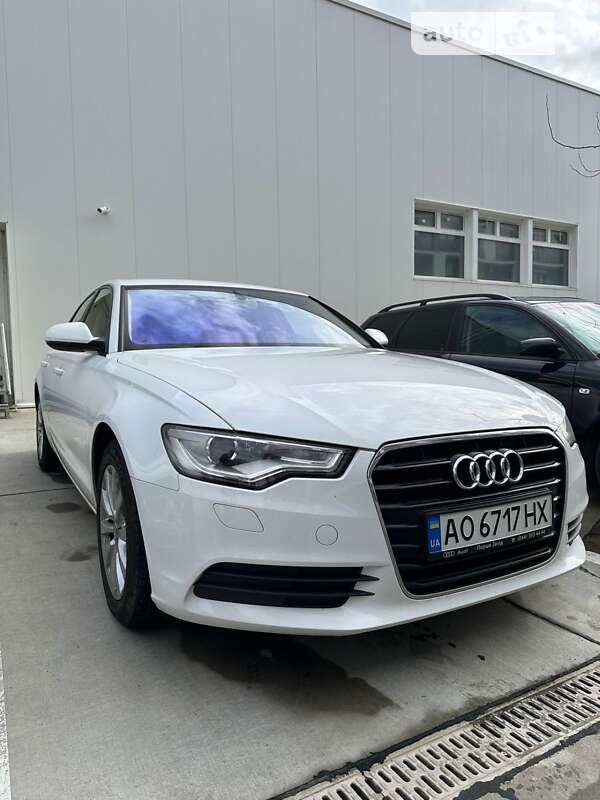 Седан Audi A6 2012 в Ужгороді