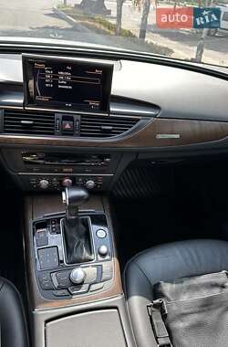 Седан Audi A6 2014 в Смілі