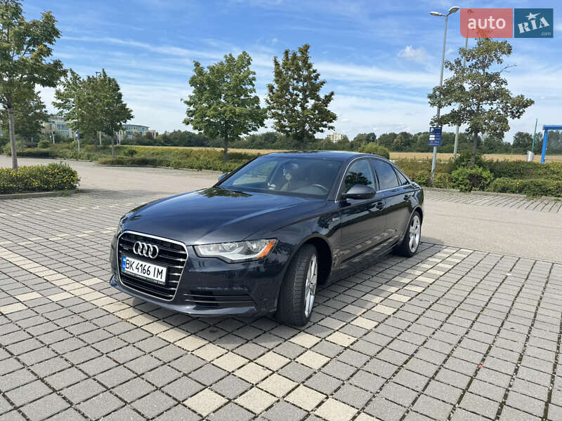 Седан Audi A6 2012 в Рівному