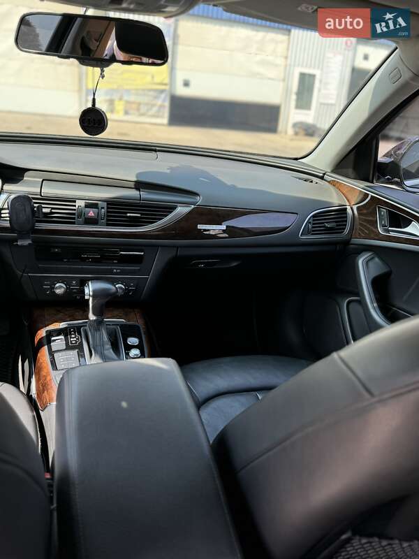 Седан Audi A6 2012 в Луцке