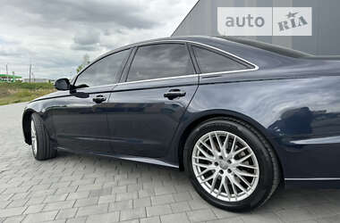 Седан Audi A6 2015 в 