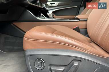Седан Audi A6 2019 в 