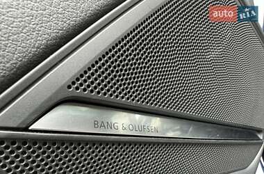 Седан Audi A6 2019 в 
