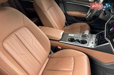 Седан Audi A6 2019 в 