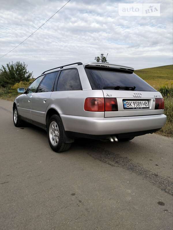 Универсал Audi A6 1995 в Ровно
