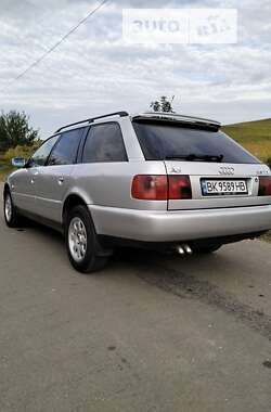 Универсал Audi A6 1995 в 