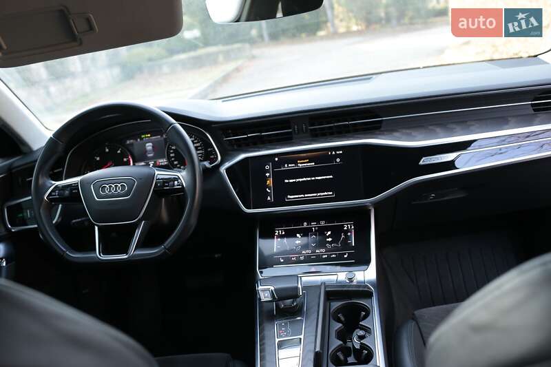 Седан Audi A6 2021 в Ровно