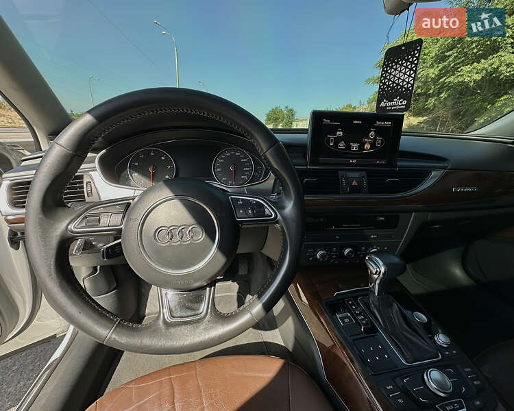 Седан Audi A6 2011 в Киеве