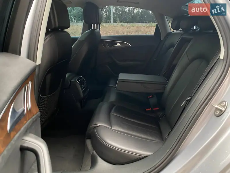 Седан Audi A6 2015 в 