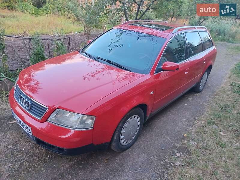 Универсал Audi A6 1999 в Коростене
