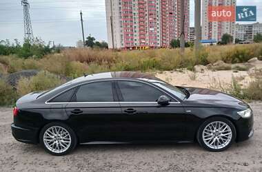 Седан Audi A6 2015 в 