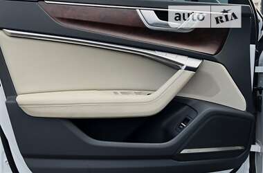 Седан Audi A6 2019 в 