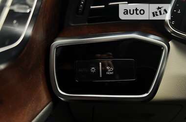 Седан Audi A6 2019 в 