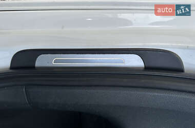 Универсал Audi A6 2012 в 