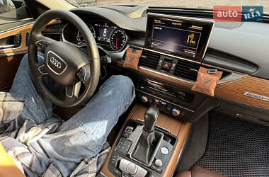 Седан Audi A6 2016 в 