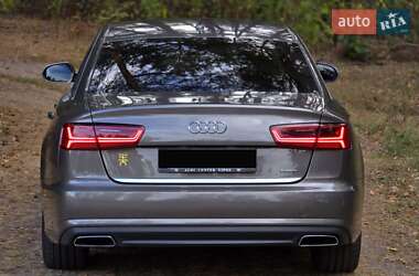 Седан Audi A6 2015 в 
