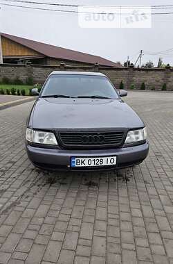 Седан Audi A6 1996 в Заречном