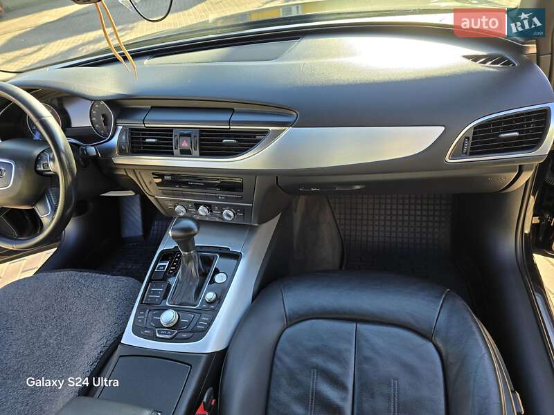 Седан Audi A6 2012 в Ровно