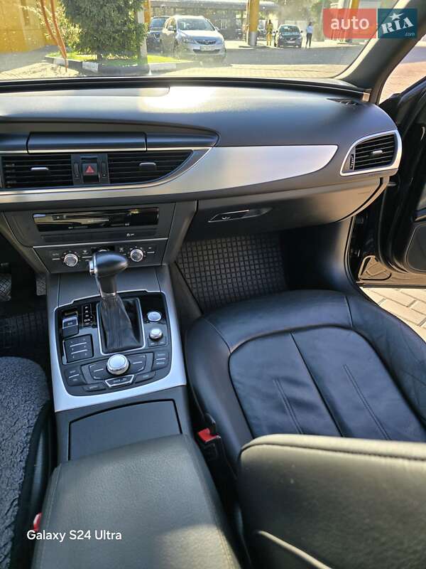 Седан Audi A6 2012 в Ровно