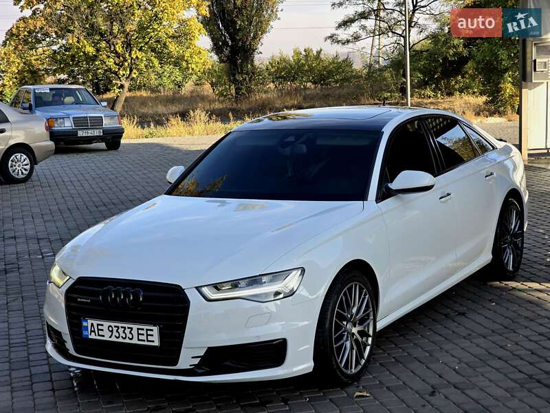 Седан Audi A6 2015 в Першотравенске