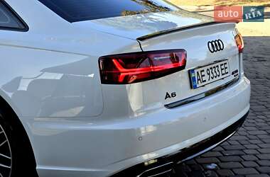 Седан Audi A6 2015 в 