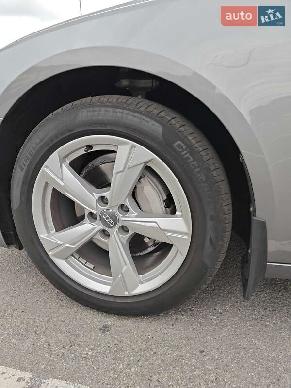 Универсал Audi A6 2020 в Днепре