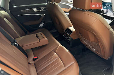 Седан Audi A6 2019 в 