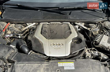 Седан Audi A6 2019 в 