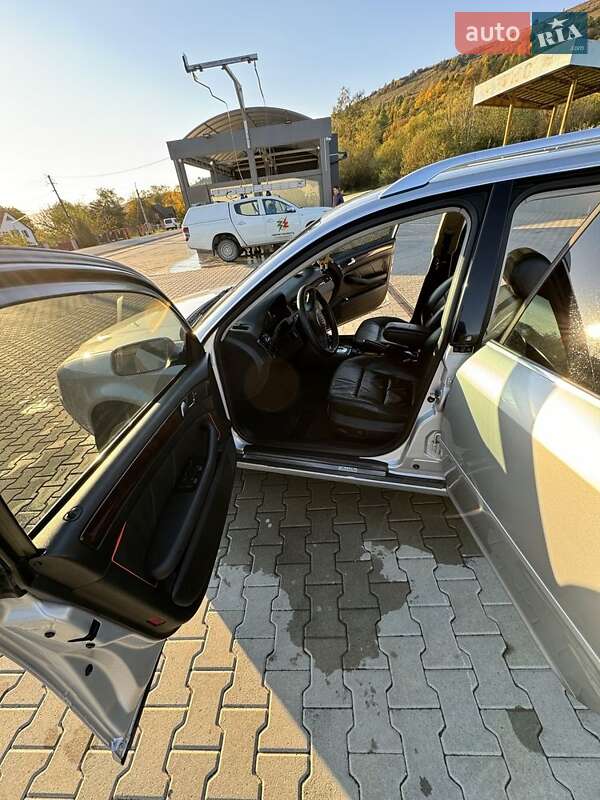 Универсал Audi A6 2002 в Воловце