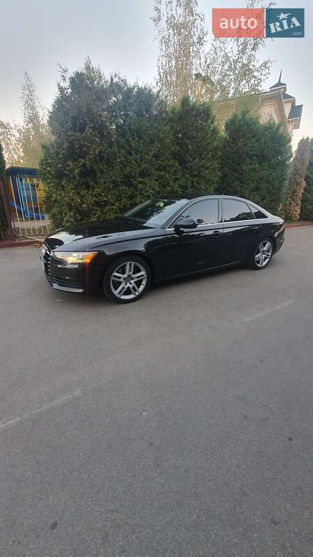Седан Audi A6 2014 в 