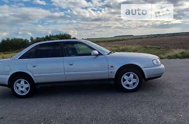 Седан Audi A6 1996 в Щирце