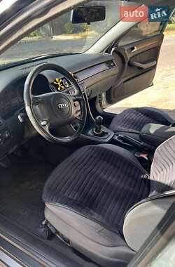 Универсал Audi A6 1999 в 