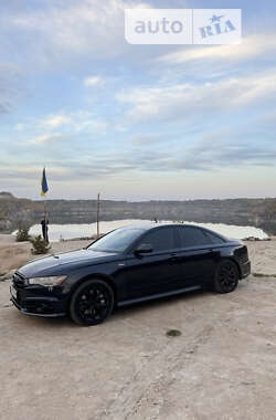 Седан Audi A6 2016 в 