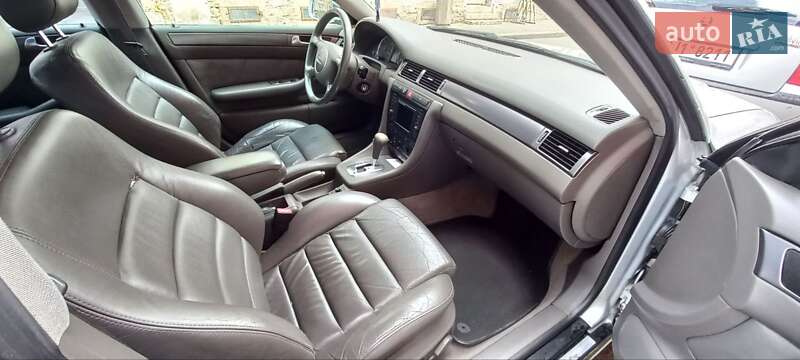 Седан Audi A6 2003 в Бурштыне
