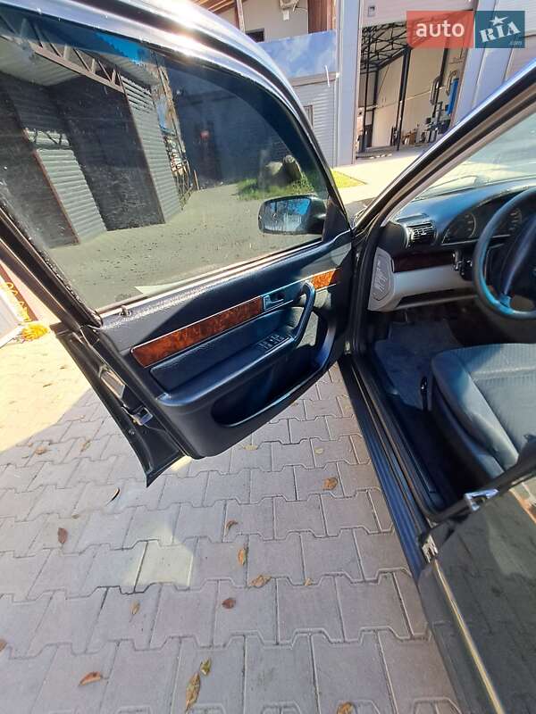 Седан Audi A6 1995 в Чернівцях