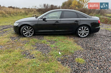 Седан Audi A6 2011 в Комарному