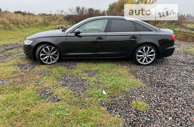 Седан Audi A6 2011 в Комарному