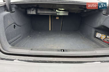Седан Audi A6 2011 в Комарному