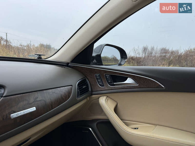 Седан Audi A6 2011 в Комарному